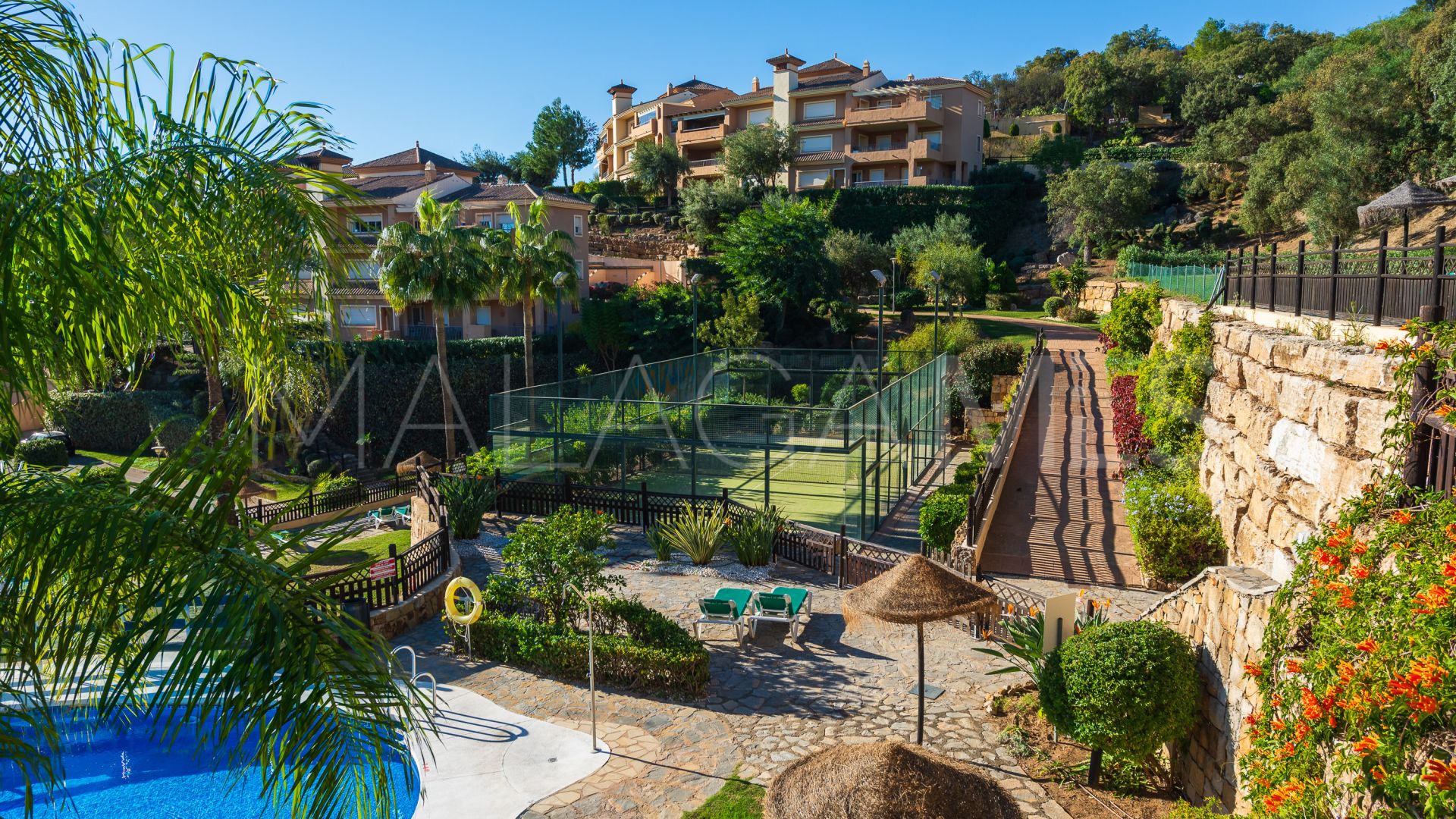 For sale town house with 3 bedrooms in La Mairena