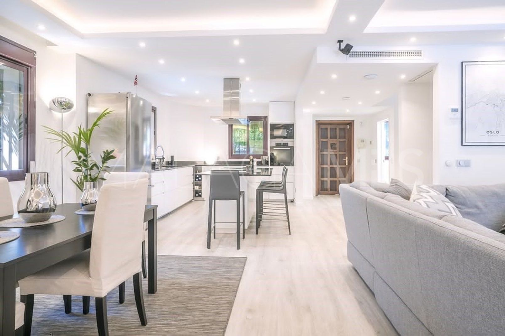 Einfamilienhaushälfte for sale in Marbella Goldene Meile
