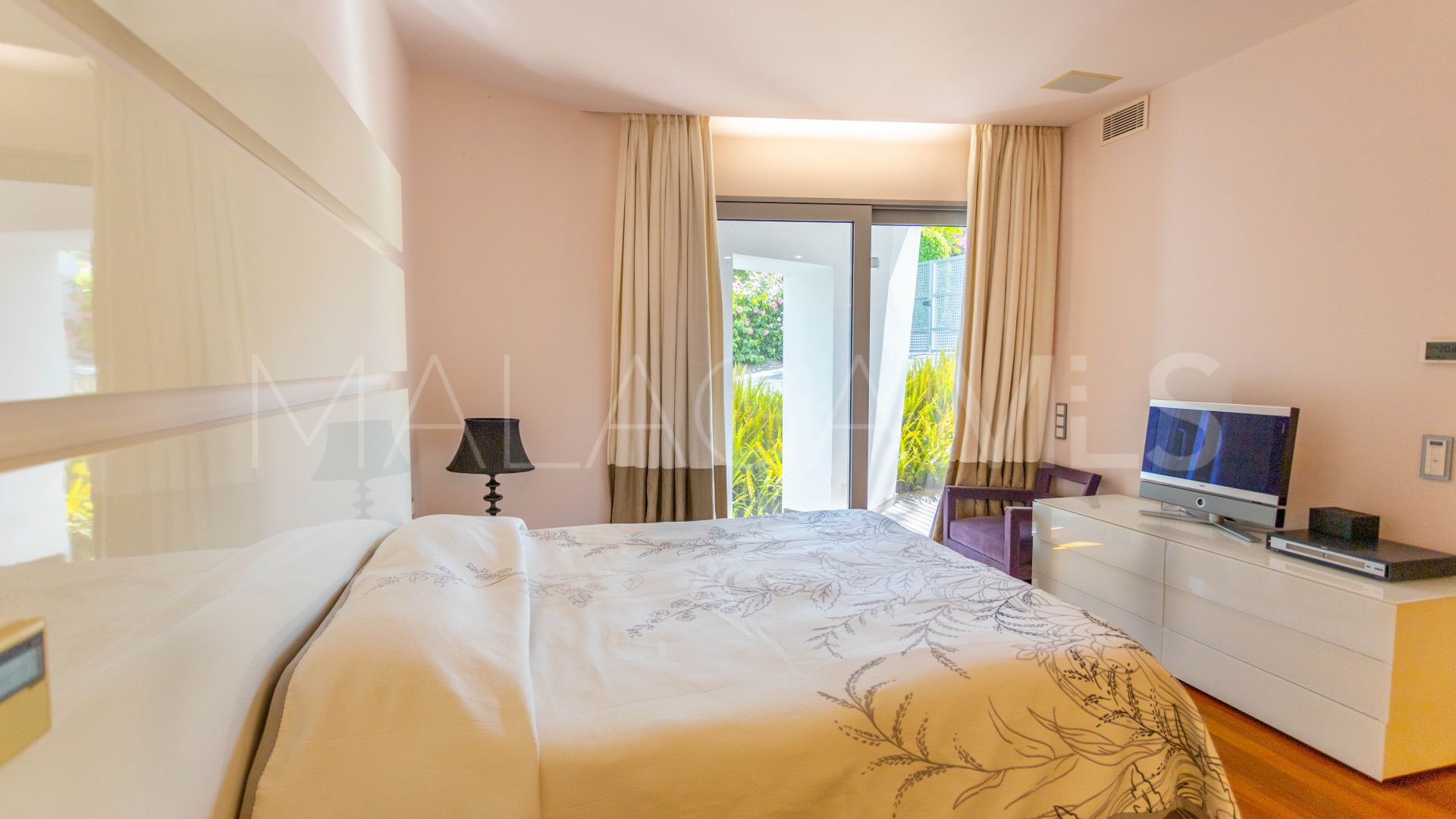 Parhus for sale in Marbella Golden Mile