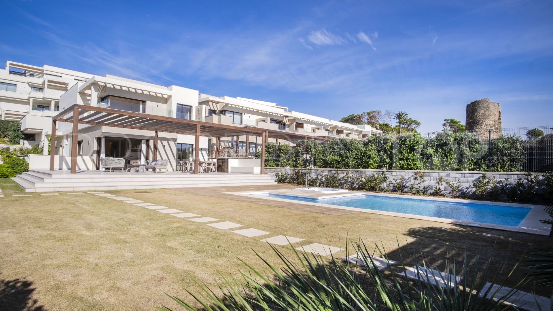 Villa de 4 dormitorios en venta en Bahía del Velerín