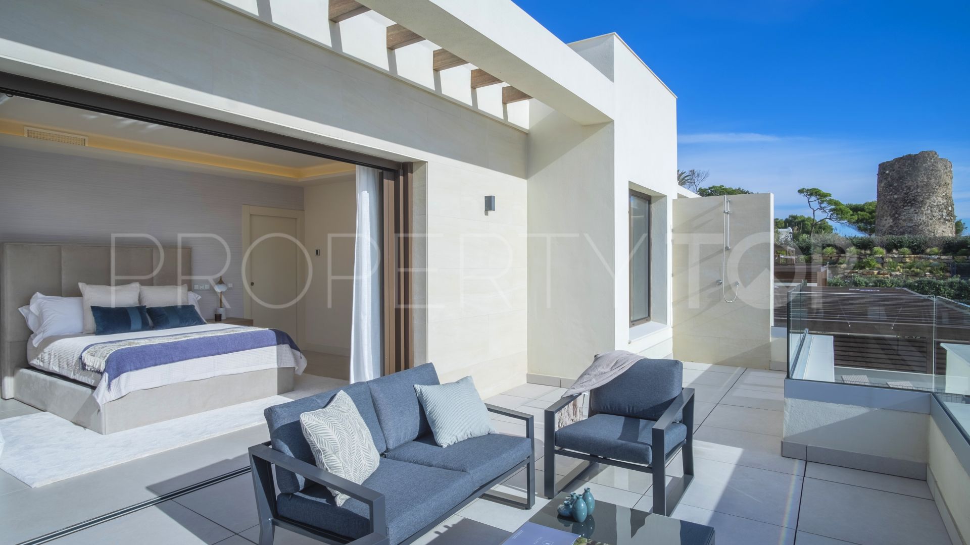 Villa de 4 dormitorios en venta en Bahía del Velerín