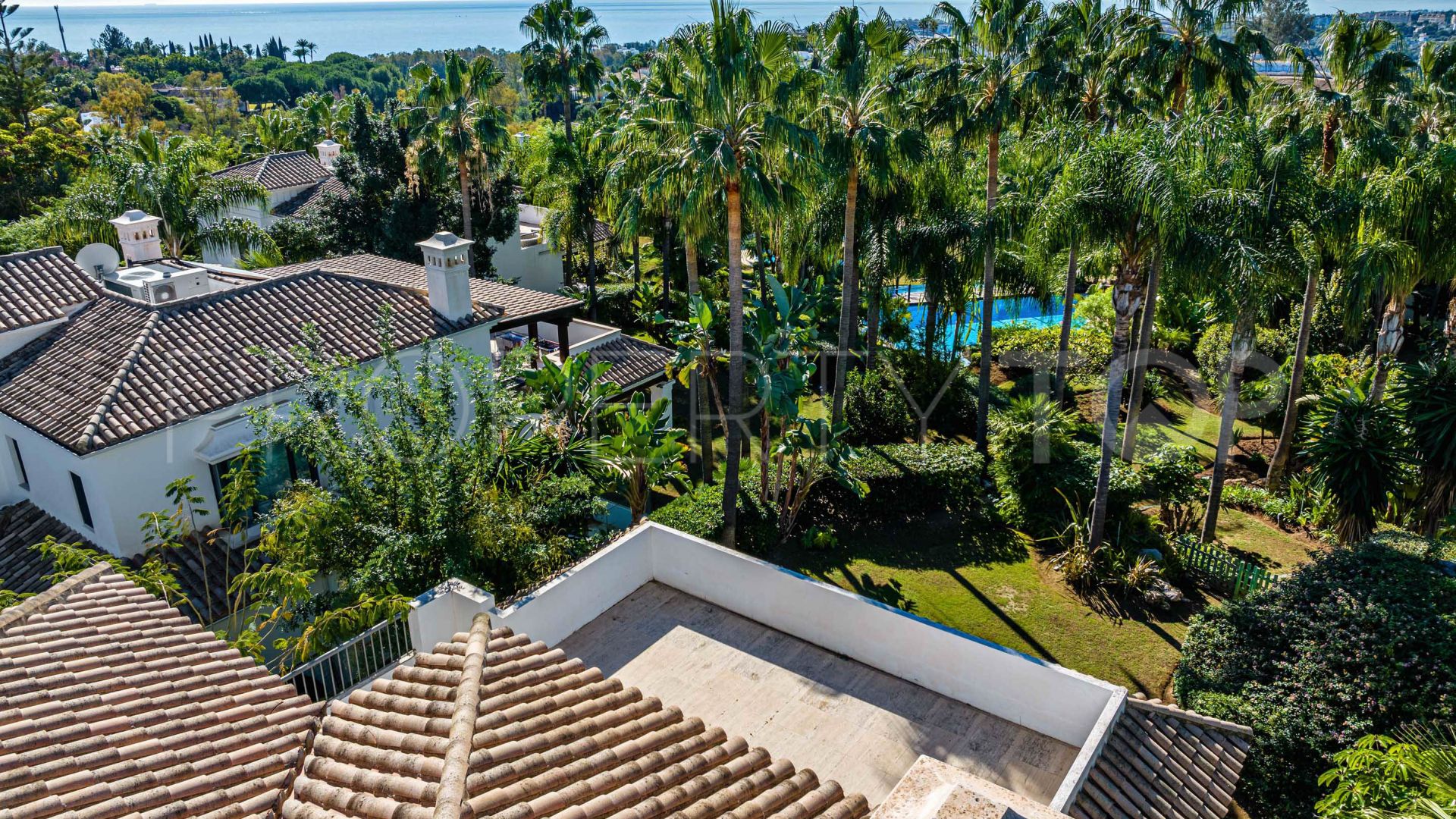 Villa con 5 dormitorios en venta en Lomas de Magna Marbella
