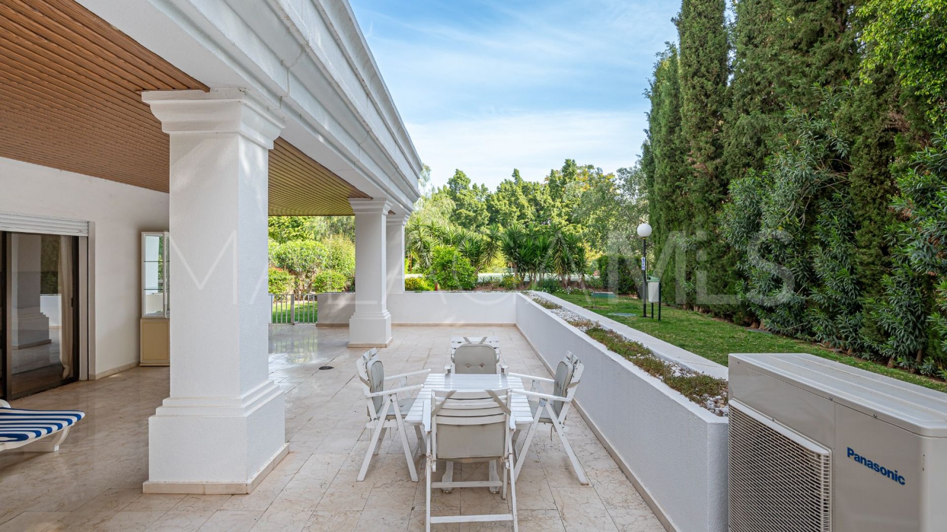 Appartement rez de chaussée for sale in Nueva Andalucia