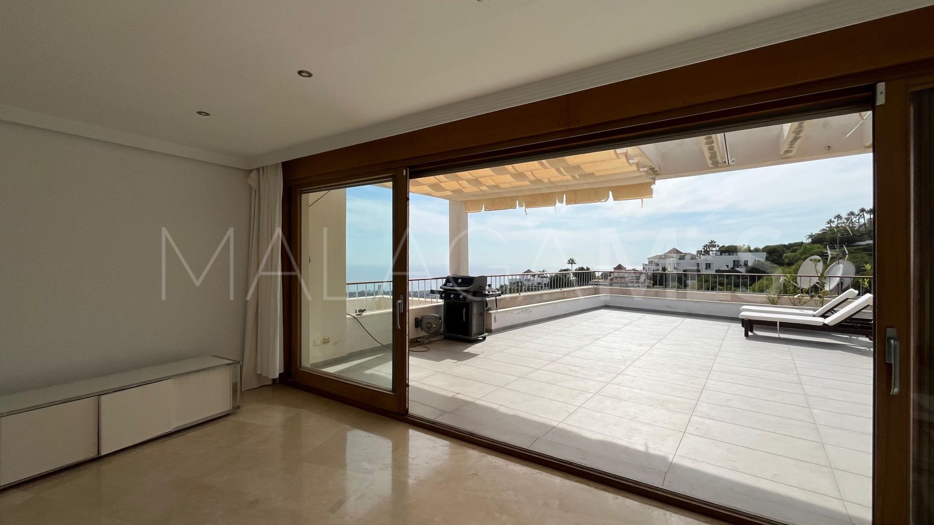 For sale penthouse in Lomas de los Monteros