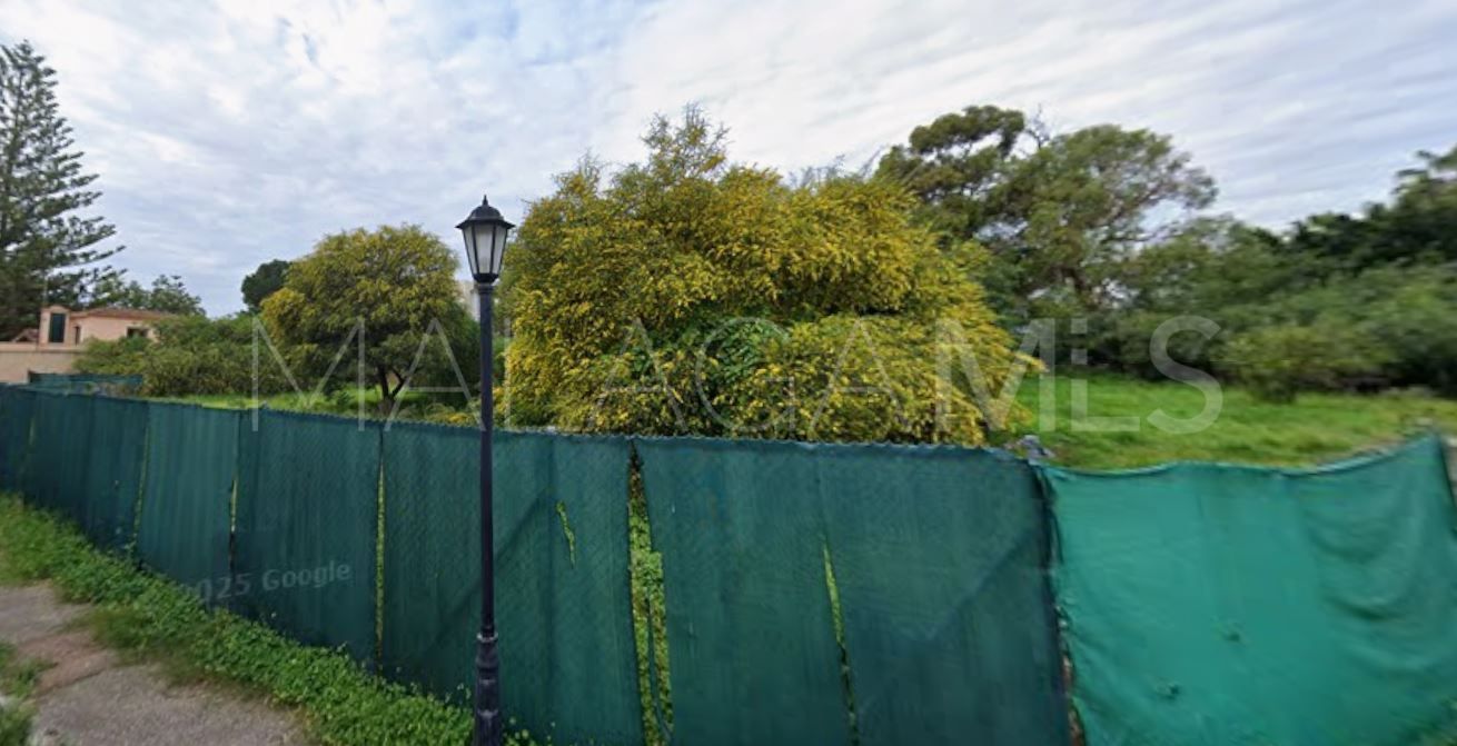 Plot for sale in Isdabe