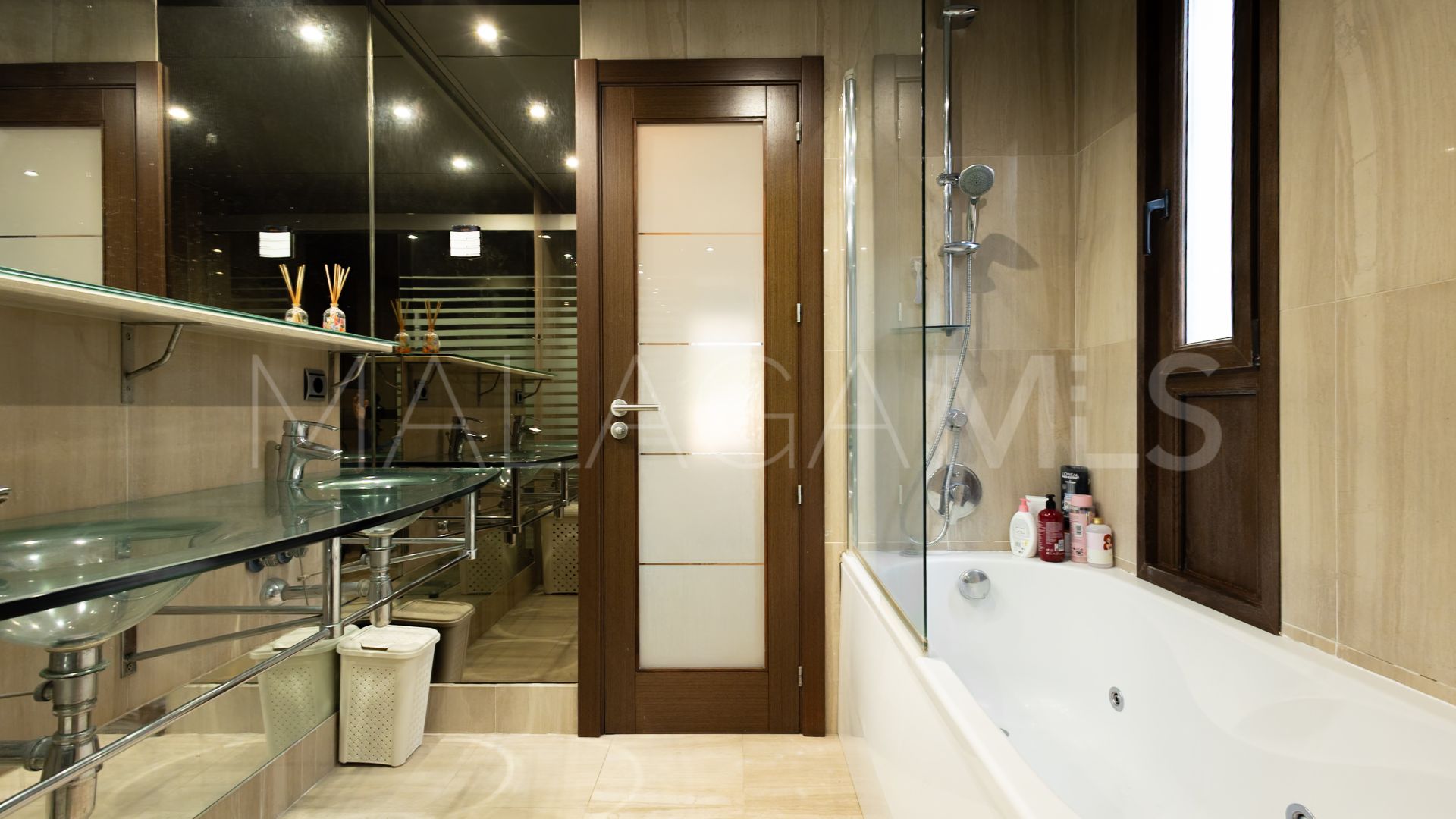 Appartement rez de chaussée for sale in Beach Side New Golden Mile