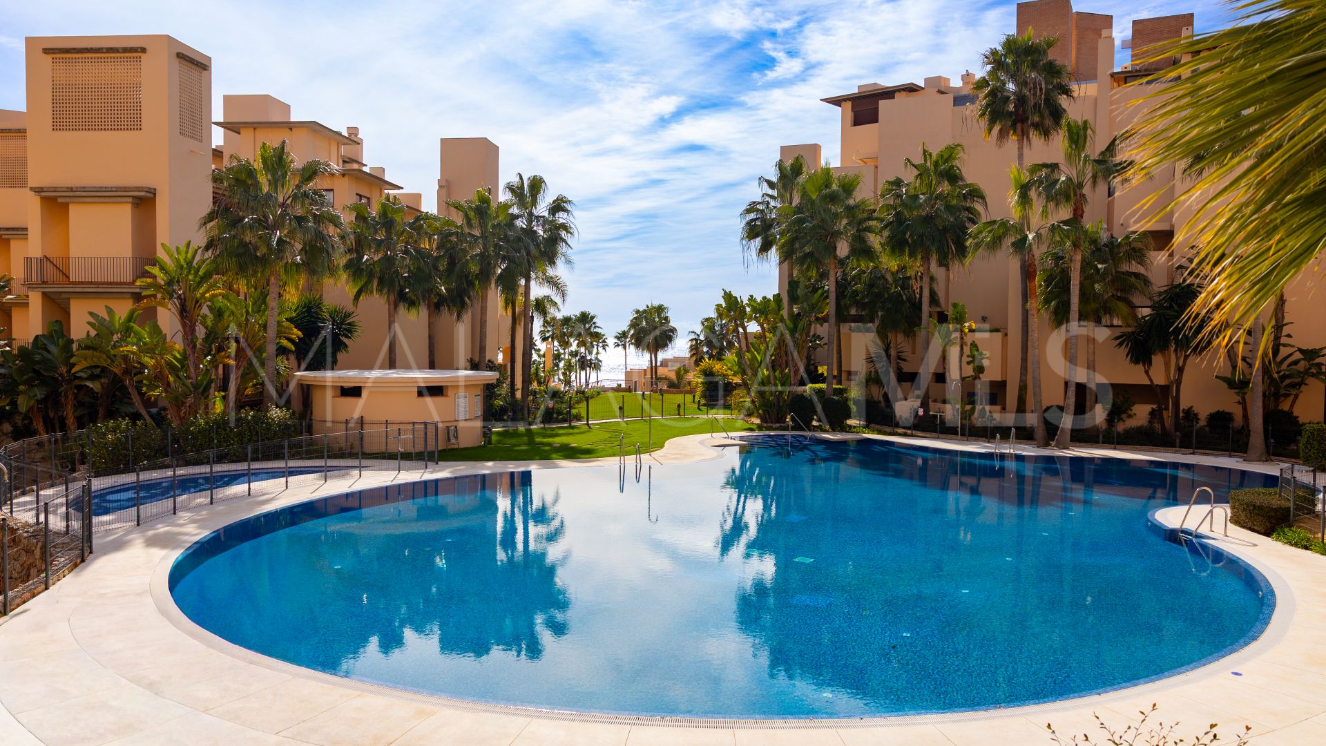 Appartement rez de chaussée for sale in Beach Side New Golden Mile