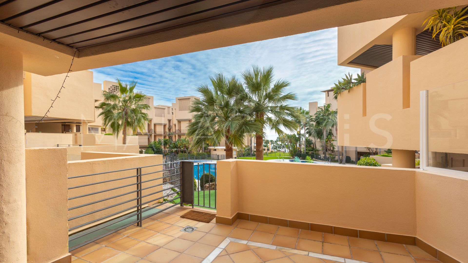 Appartement rez de chaussée for sale in Beach Side New Golden Mile