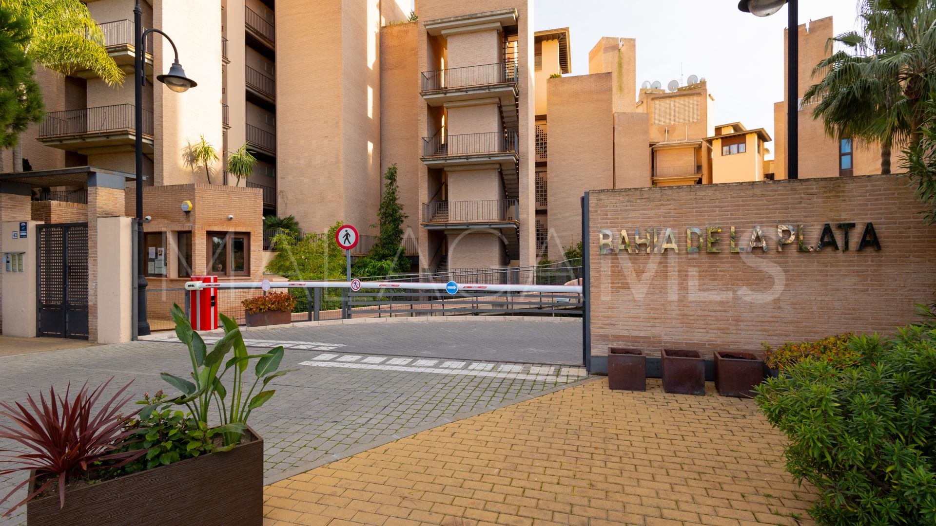 Appartement rez de chaussée for sale in Beach Side New Golden Mile