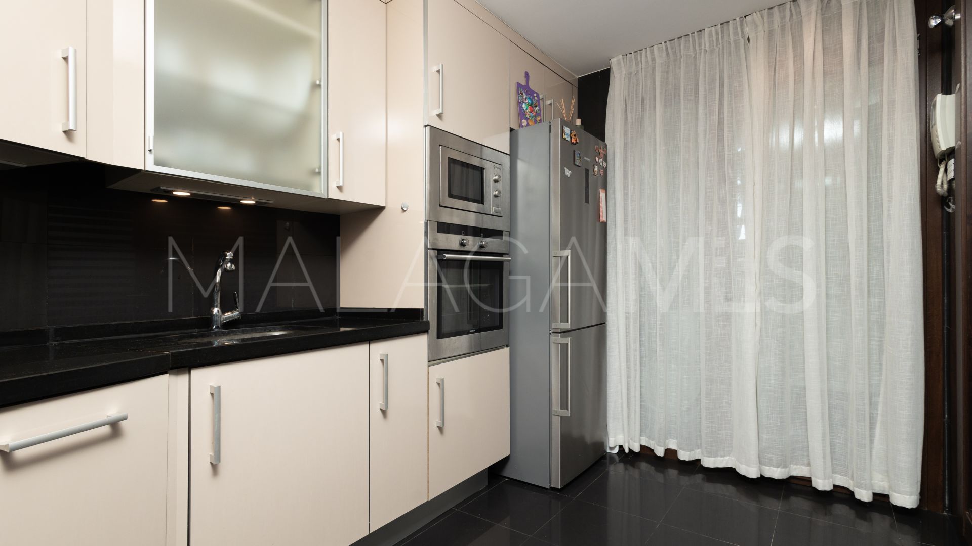 Appartement rez de chaussée for sale in Beach Side New Golden Mile