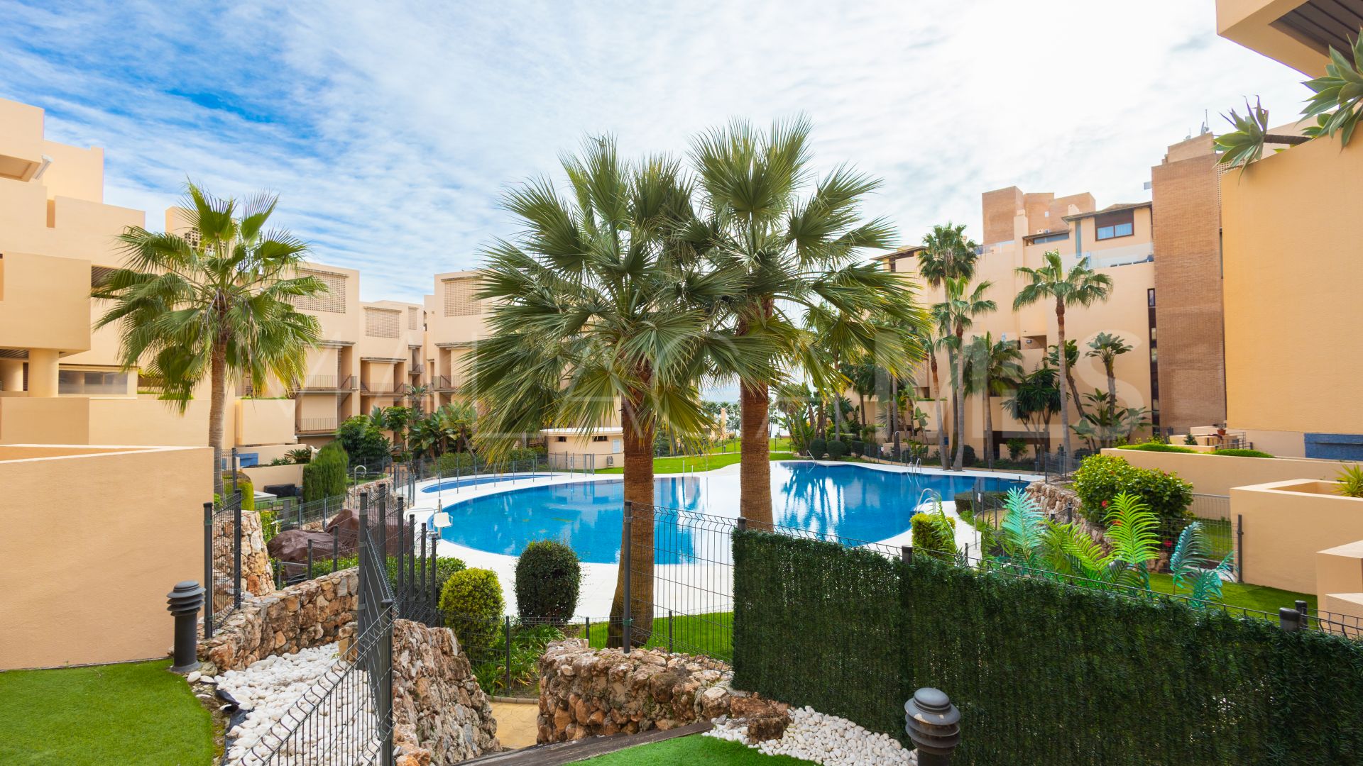 Appartement rez de chaussée for sale in Beach Side New Golden Mile