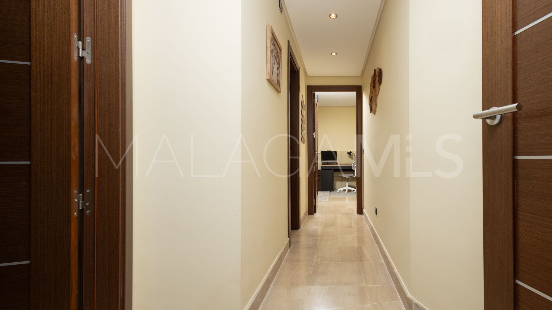 Appartement rez de chaussée for sale in Beach Side New Golden Mile