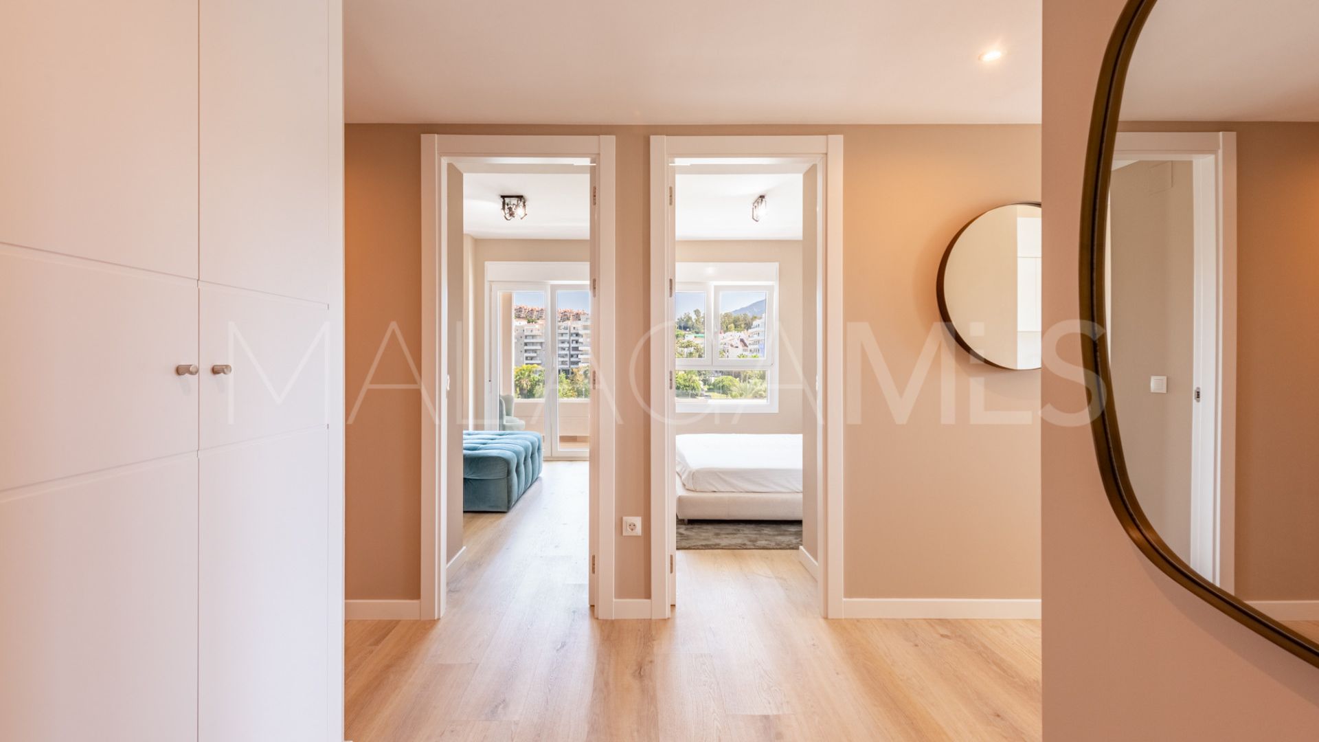 Lägenhet for sale in Nueva Andalucia