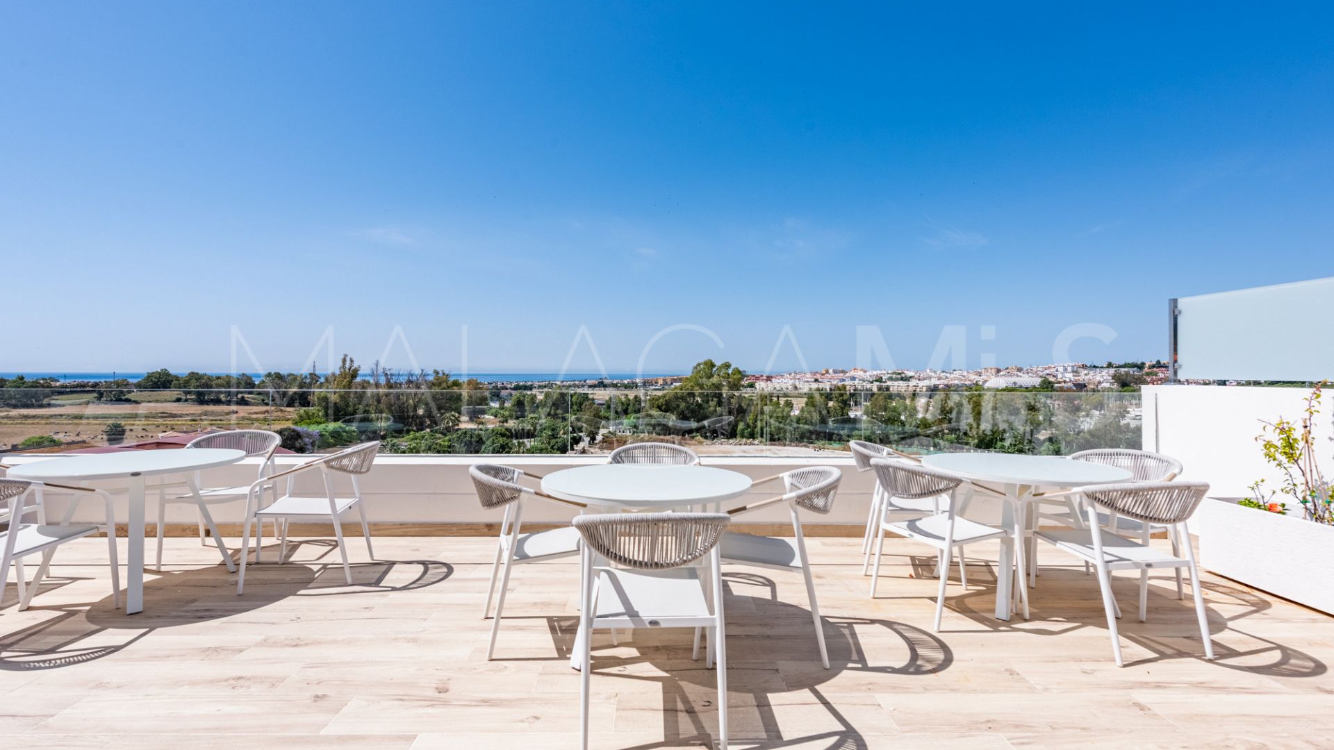 Lägenhet for sale in Nueva Andalucia