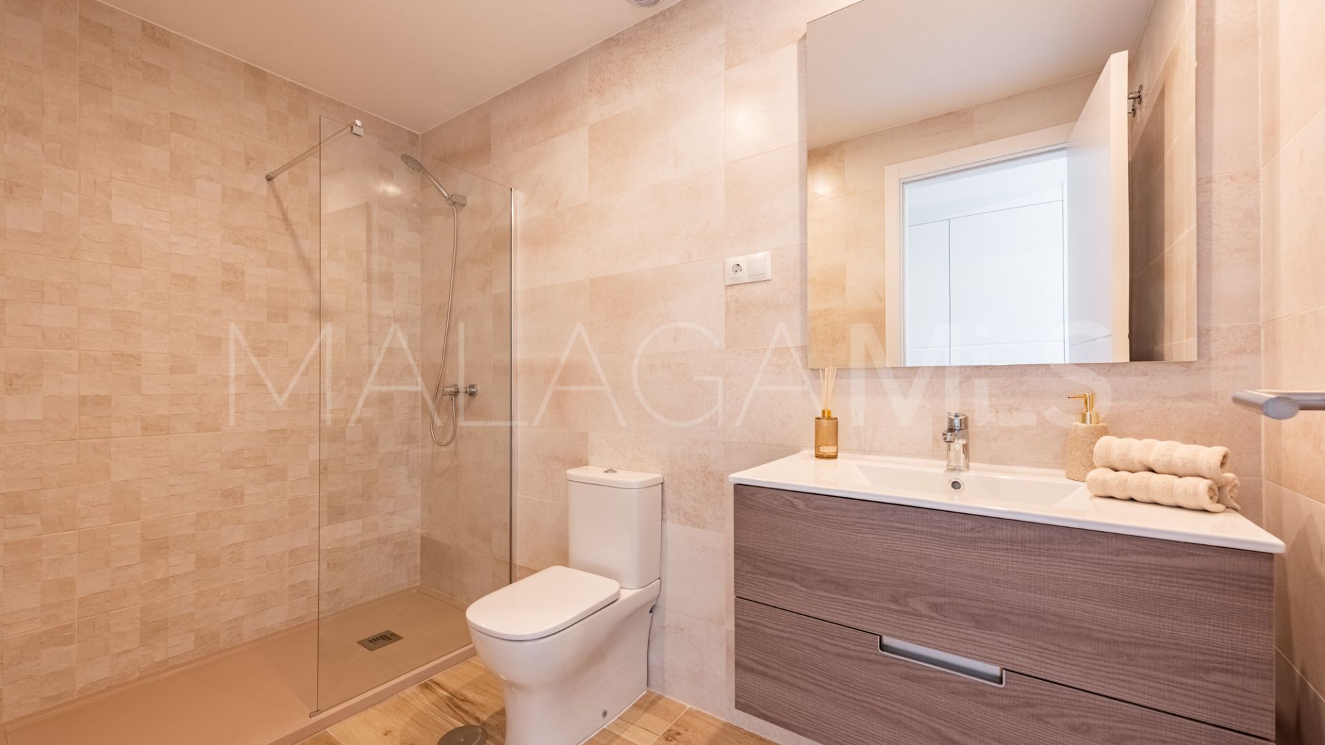 Lägenhet for sale in Nueva Andalucia