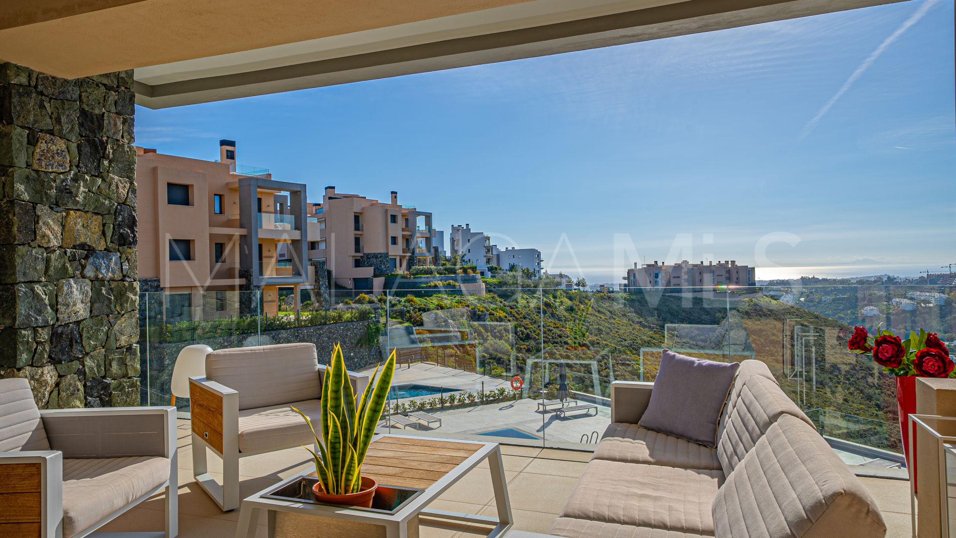 Buy Benahavis apartment