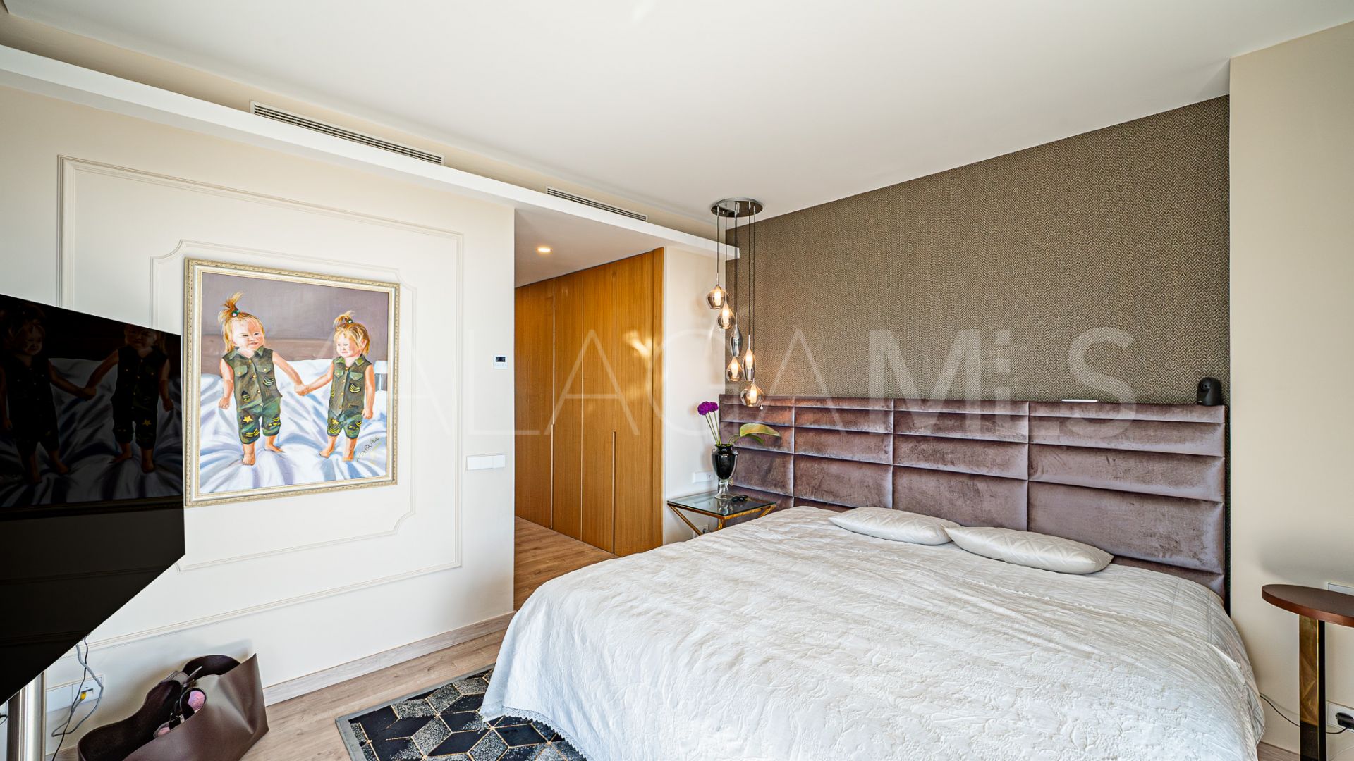 Buy Benahavis apartment