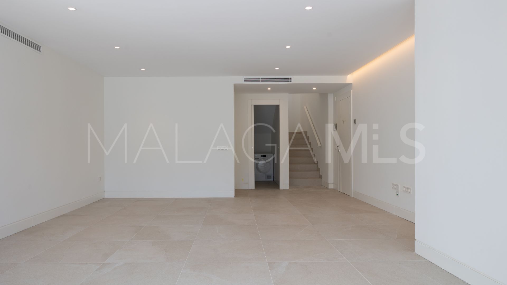 Duplex penthouse for sale in Marbella Golden Mile
