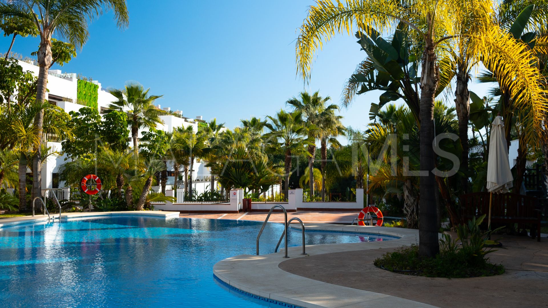 Duplex penthouse for sale in Marbella Golden Mile