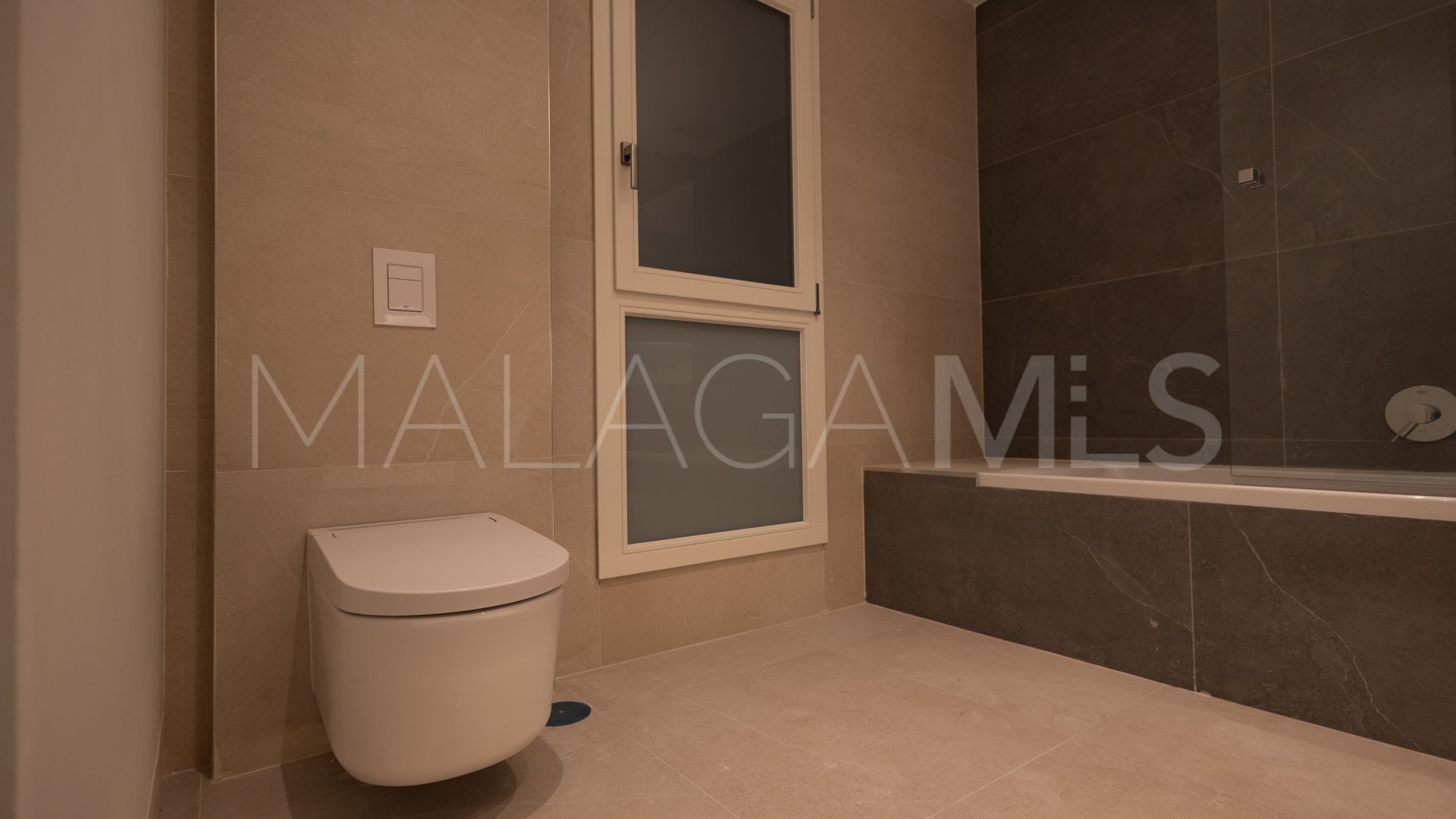 Duplex penthouse for sale in Marbella Golden Mile
