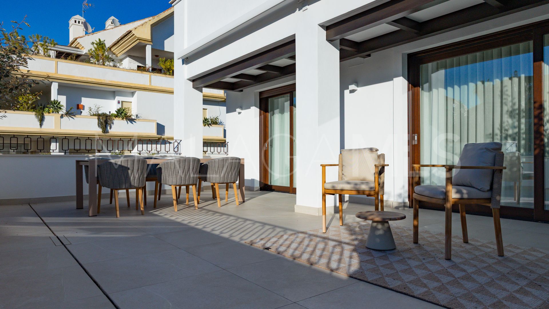 Duplex penthouse for sale in Marbella Golden Mile