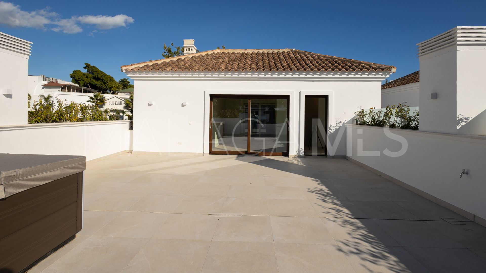 Duplex penthouse for sale in Marbella Golden Mile