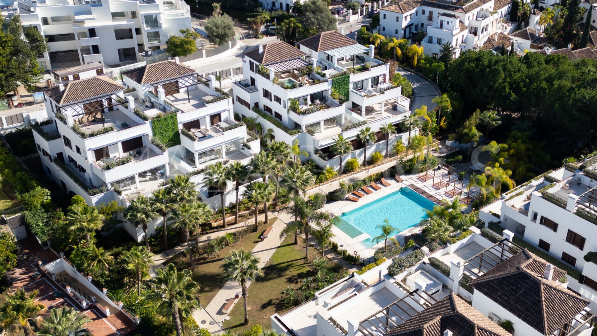 Duplex penthouse for sale in Marbella Golden Mile
