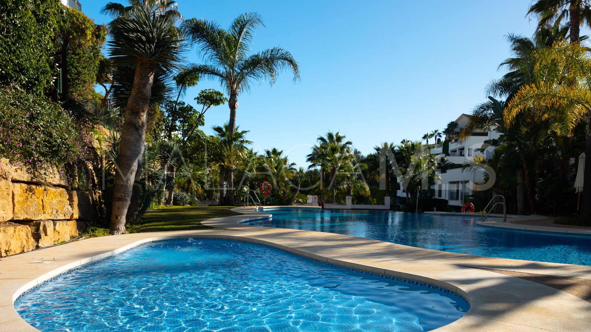 Duplex penthouse for sale in Marbella Golden Mile