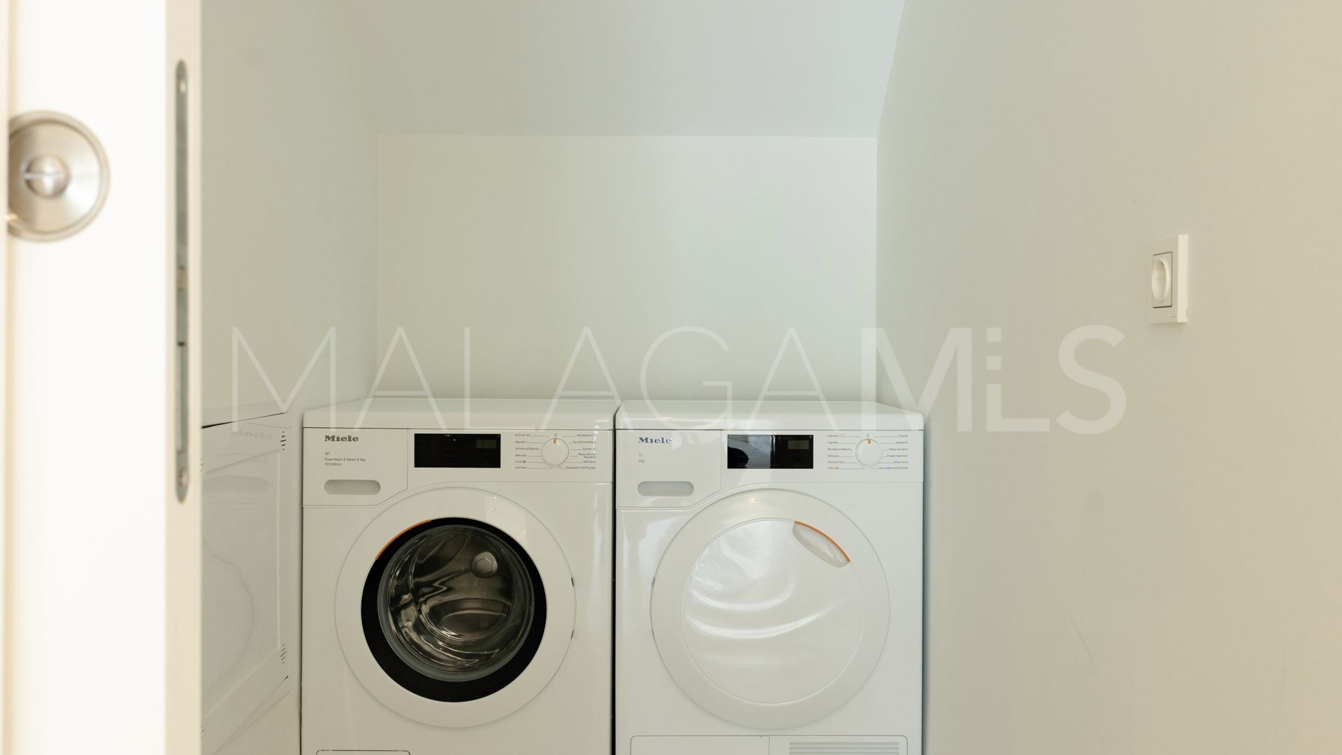 Duplex penthouse for sale in Marbella Golden Mile