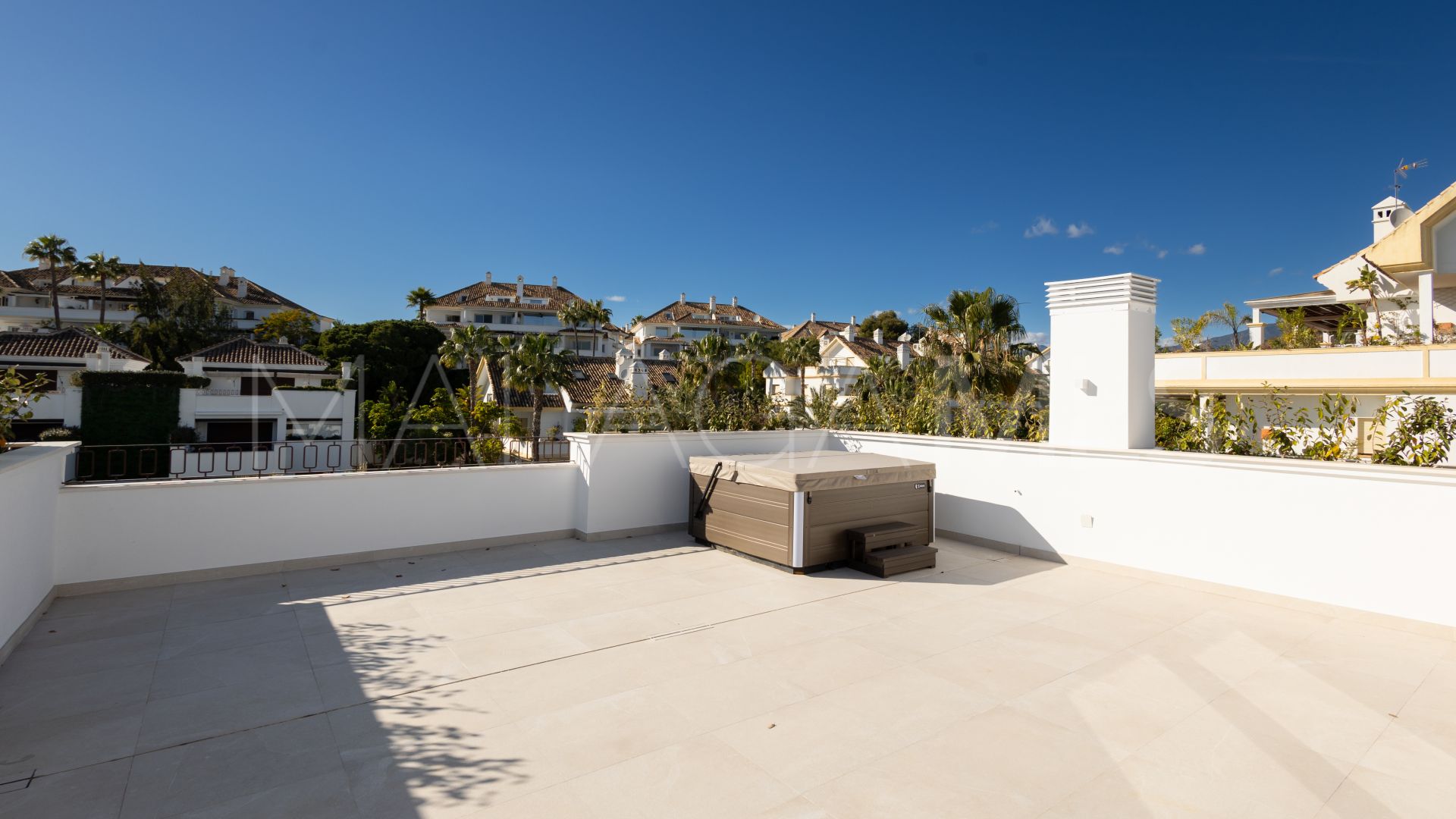 Duplex penthouse for sale in Marbella Golden Mile