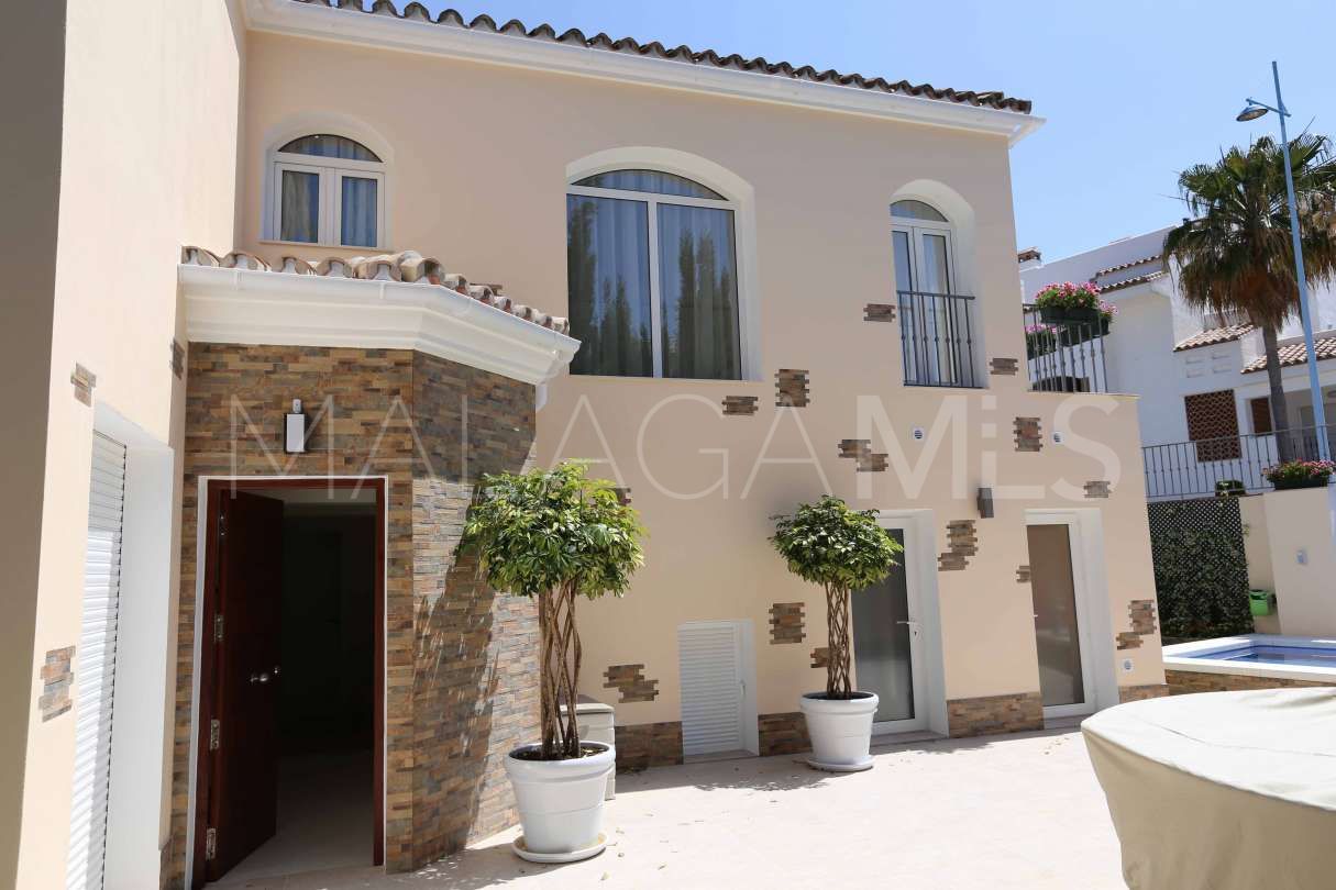 Villa for sale in San Pedro de Alcantara