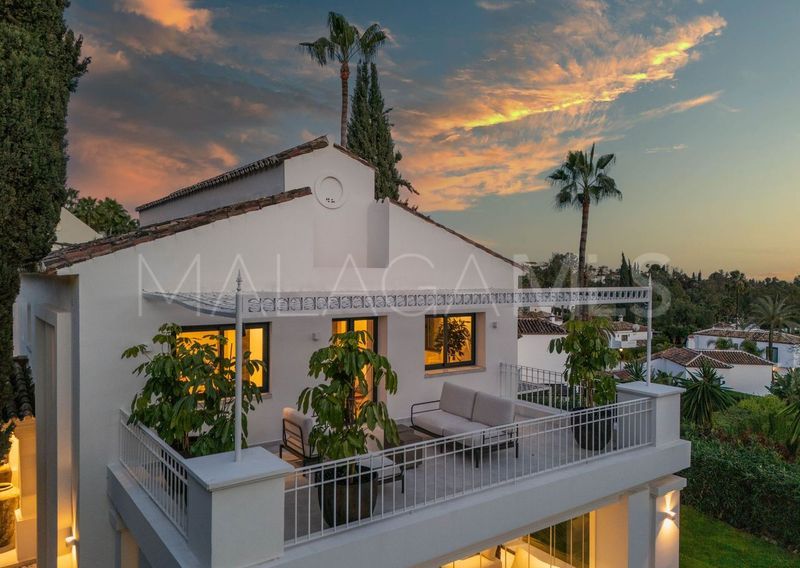 4 bedrooms villa in Nueva Andalucia for sale