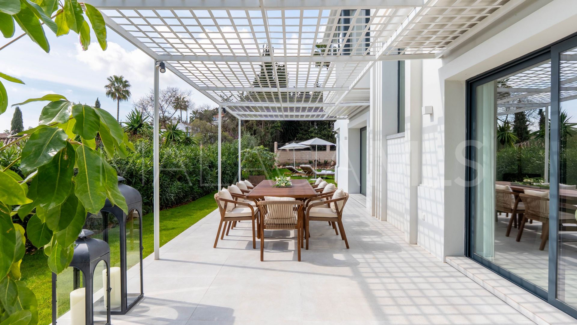 4 bedrooms villa in Nueva Andalucia for sale