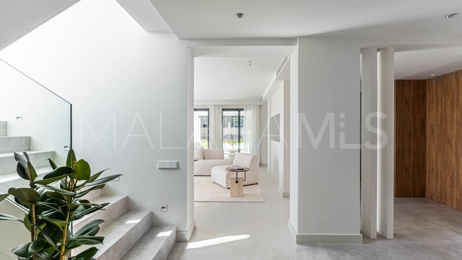 4 bedrooms villa in Nueva Andalucia for sale