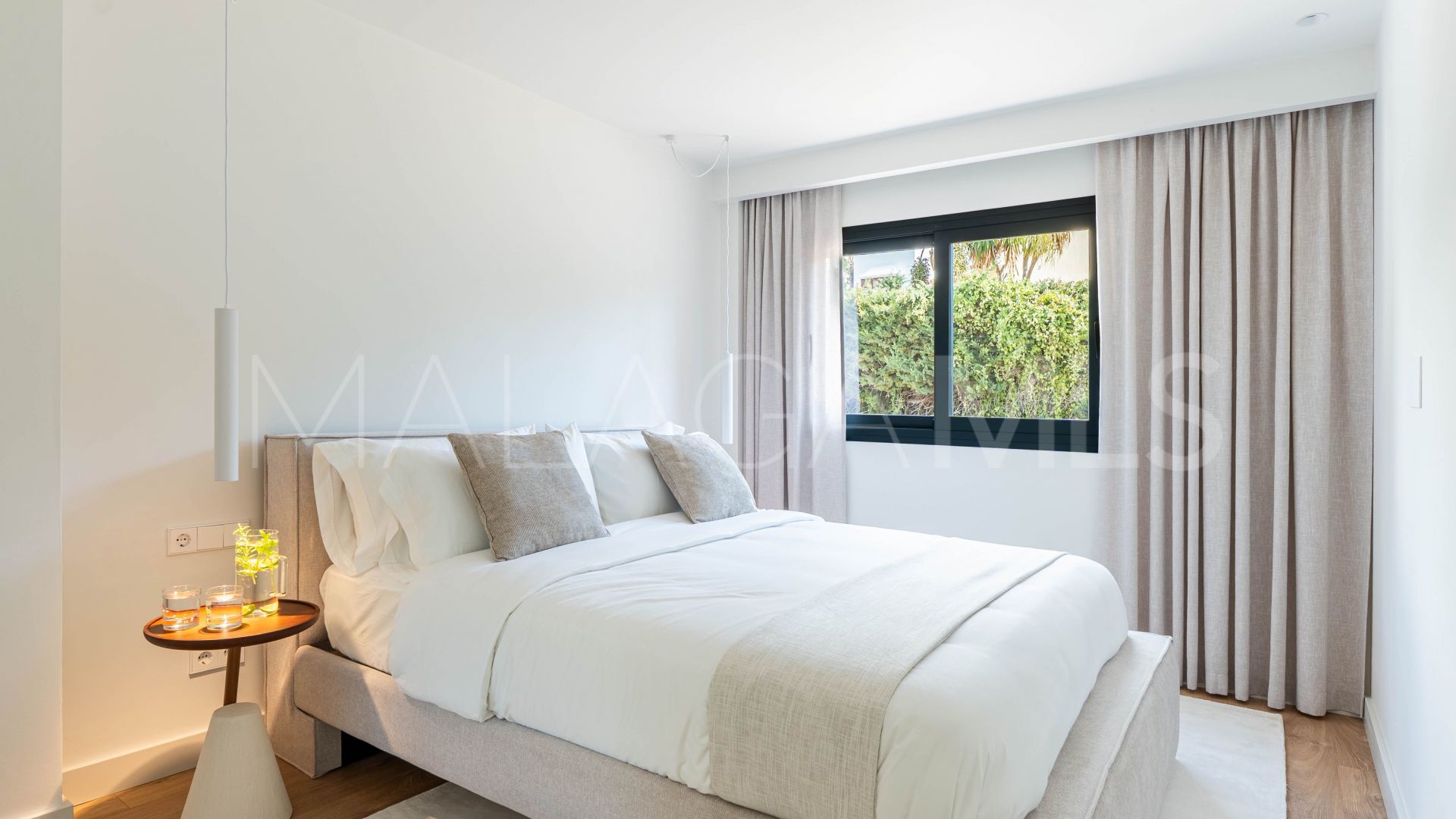 4 bedrooms villa in Nueva Andalucia for sale
