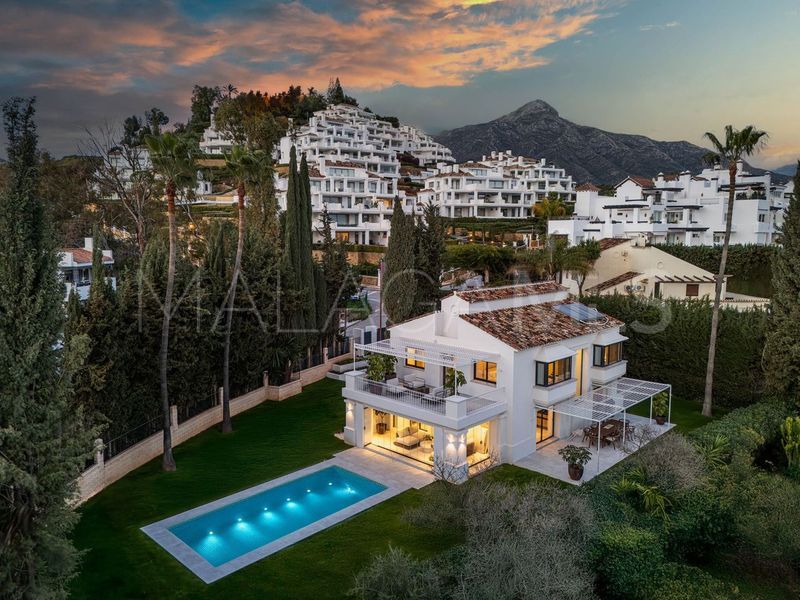 4 bedrooms villa in Nueva Andalucia for sale