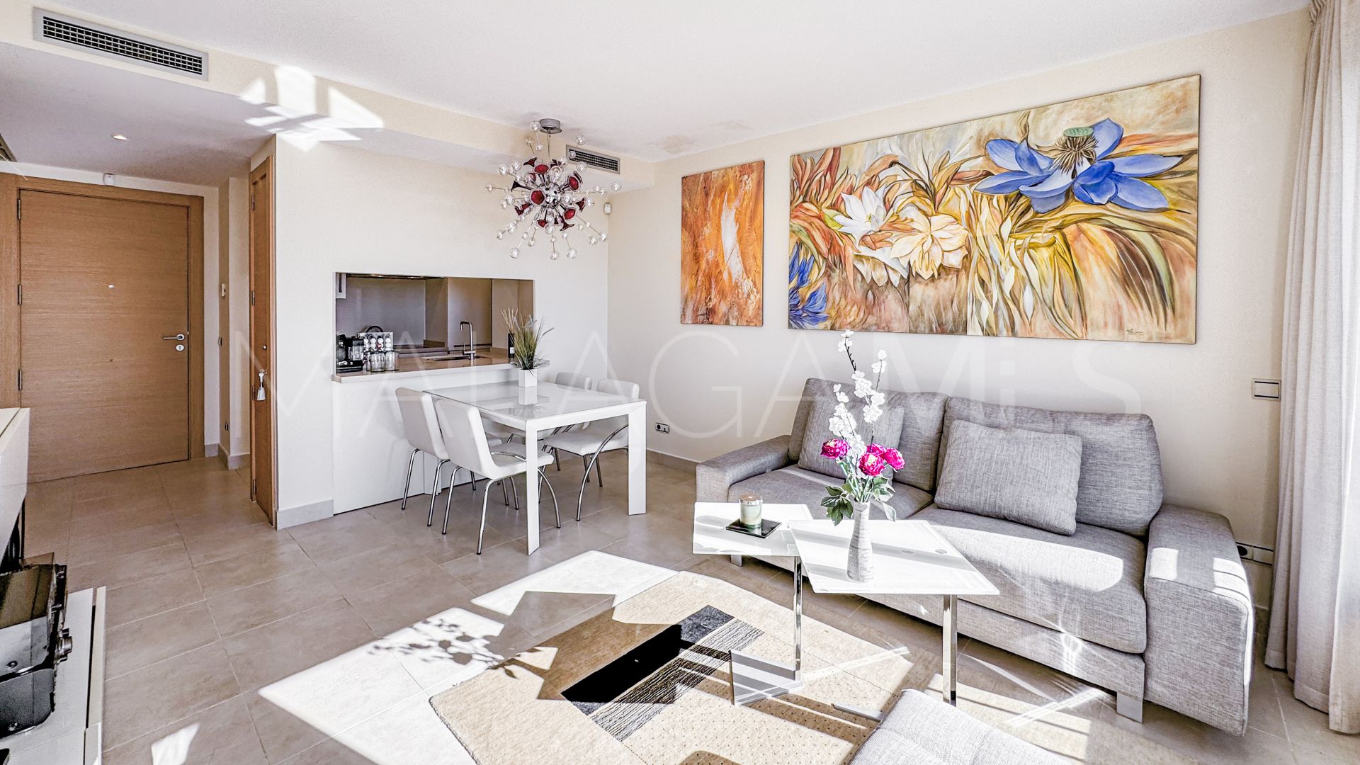 Se vende apartamento in Los Altos de los Monteros with 2 bedrooms