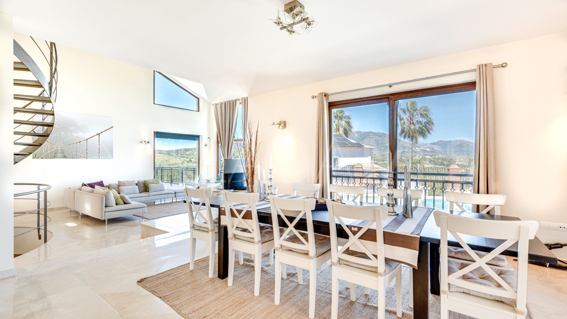 Villa for sale in La Cala Golf Resort