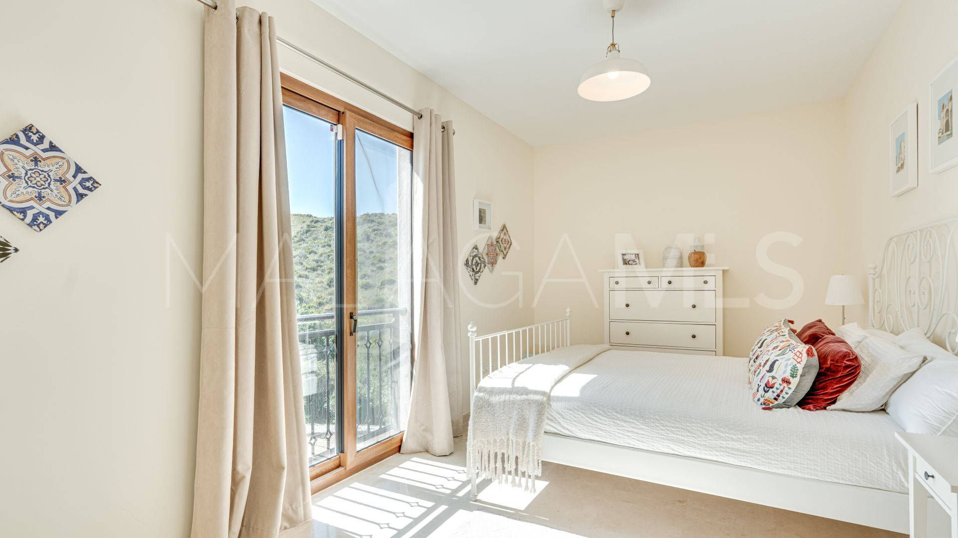 Villa for sale in La Cala Golf Resort