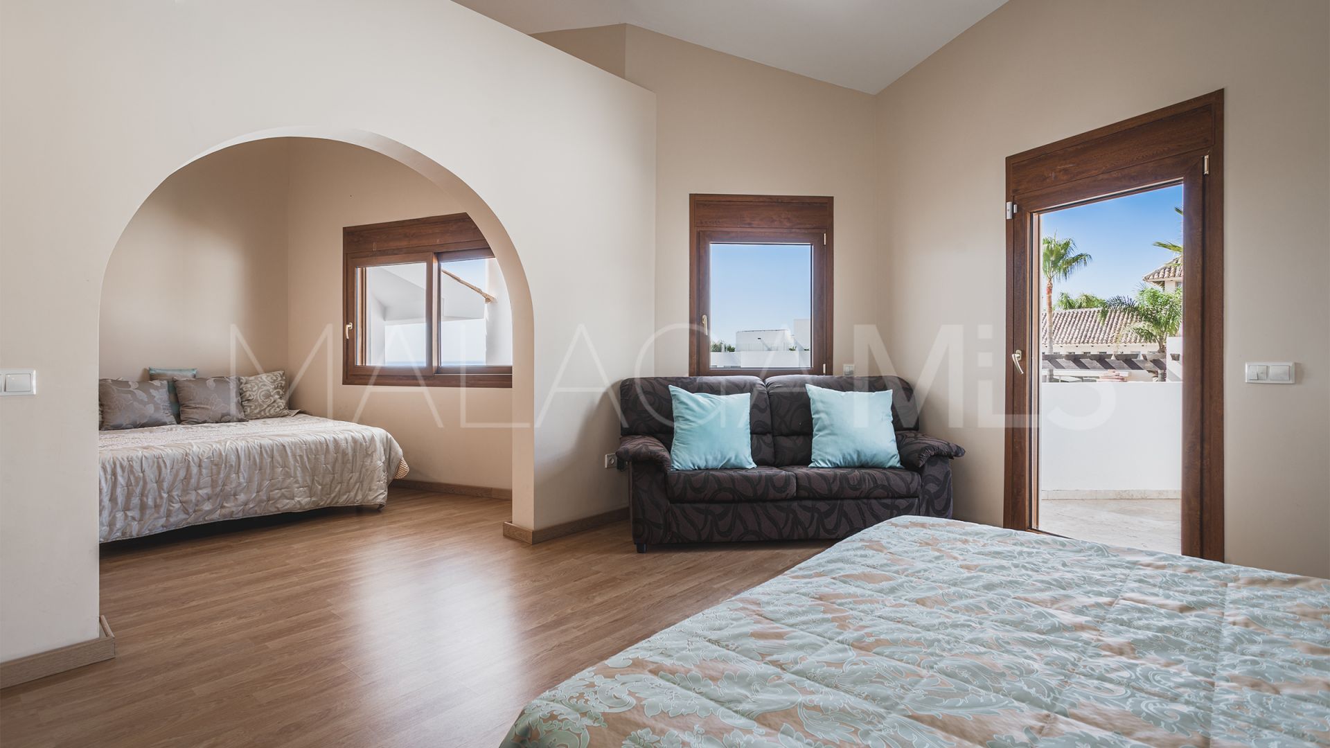 Villa for sale in Los Flamingos Golf