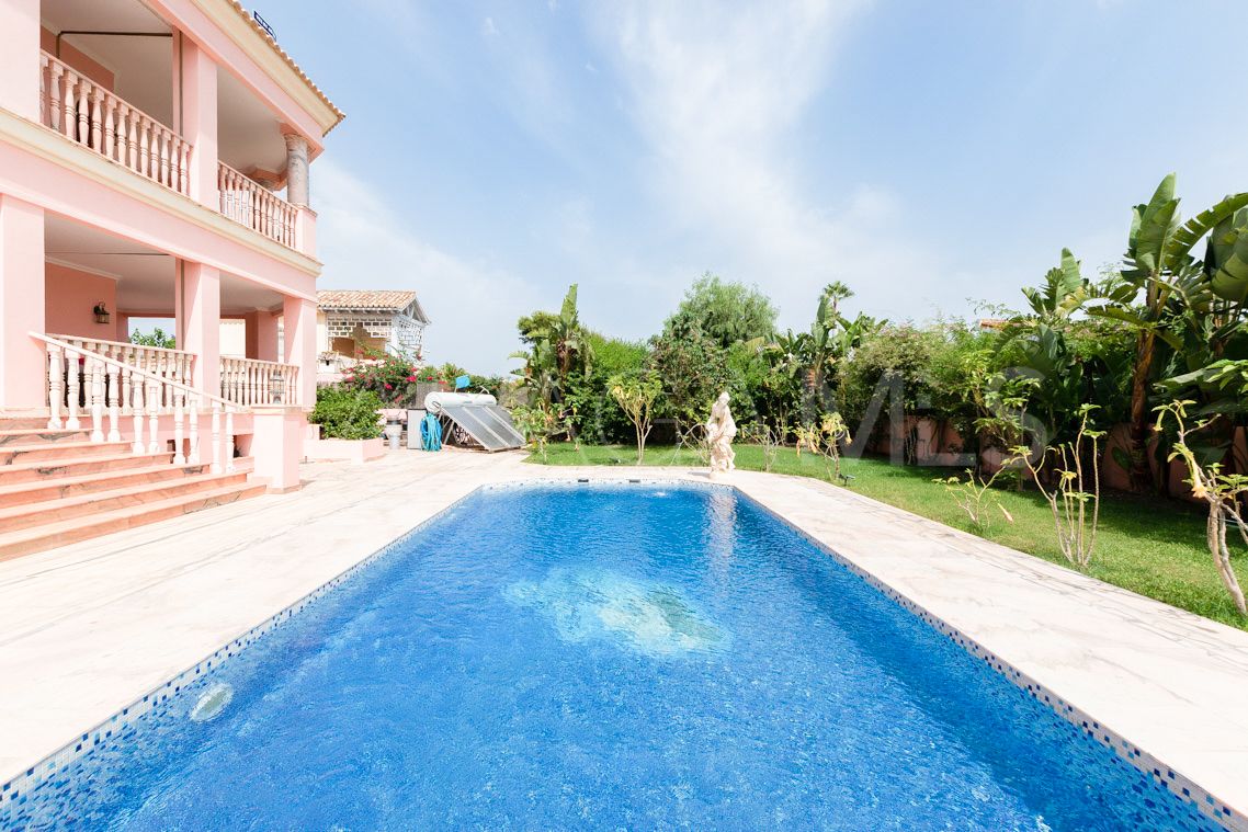 Villa for sale with 4 bedrooms in El Saladillo