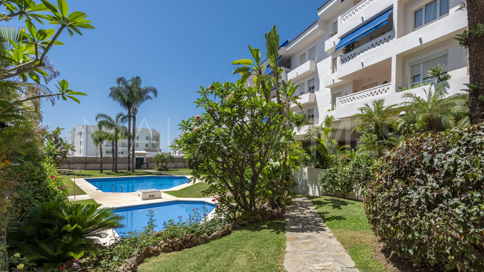 For sale San Pedro de Alcantara 3 bedrooms duplex penthouse