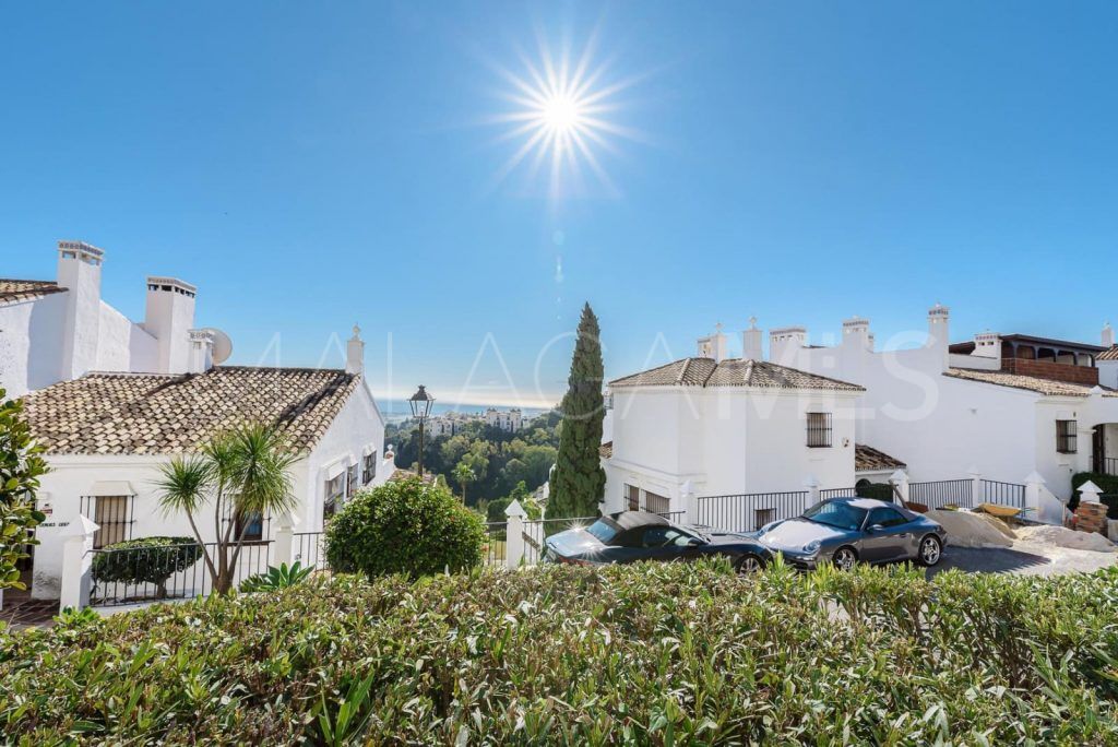 Las Colinas de Marbella apartment for sale