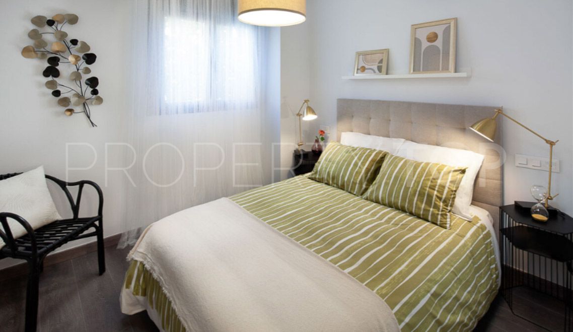 Apartamento en venta con 2 dormitorios en Avda de Andalucia - Sierra de Estepona