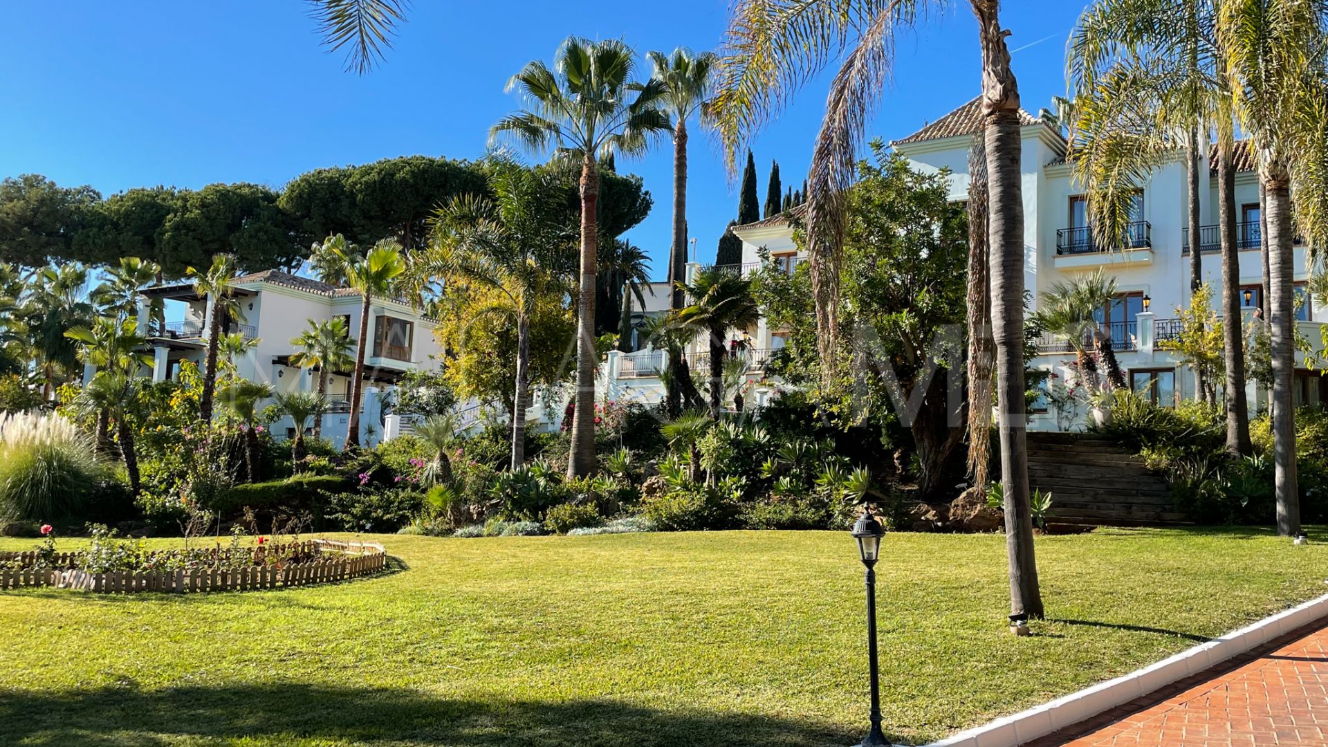 Villa for sale in Paraiso Alto