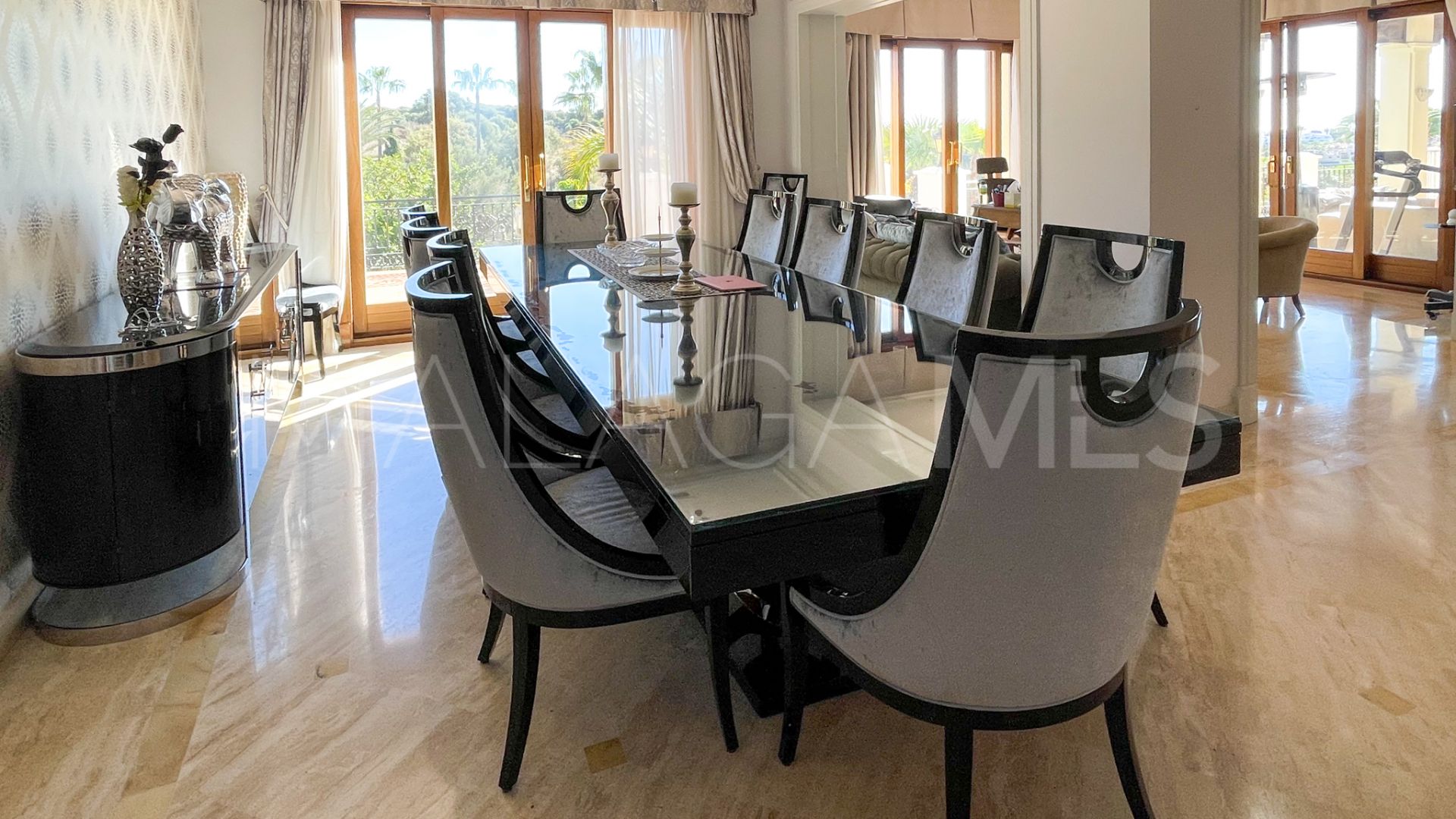 Villa for sale in Paraiso Alto