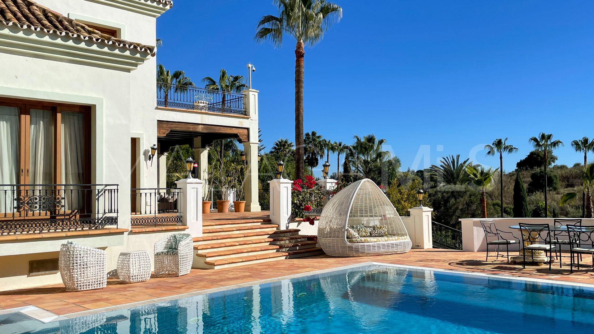 Villa for sale in Paraiso Alto