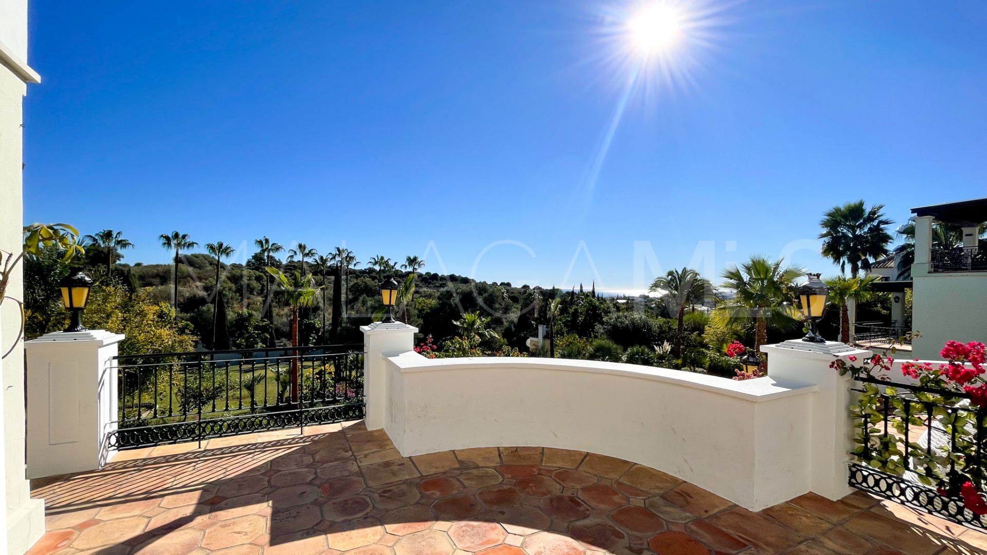 Villa for sale in Paraiso Alto