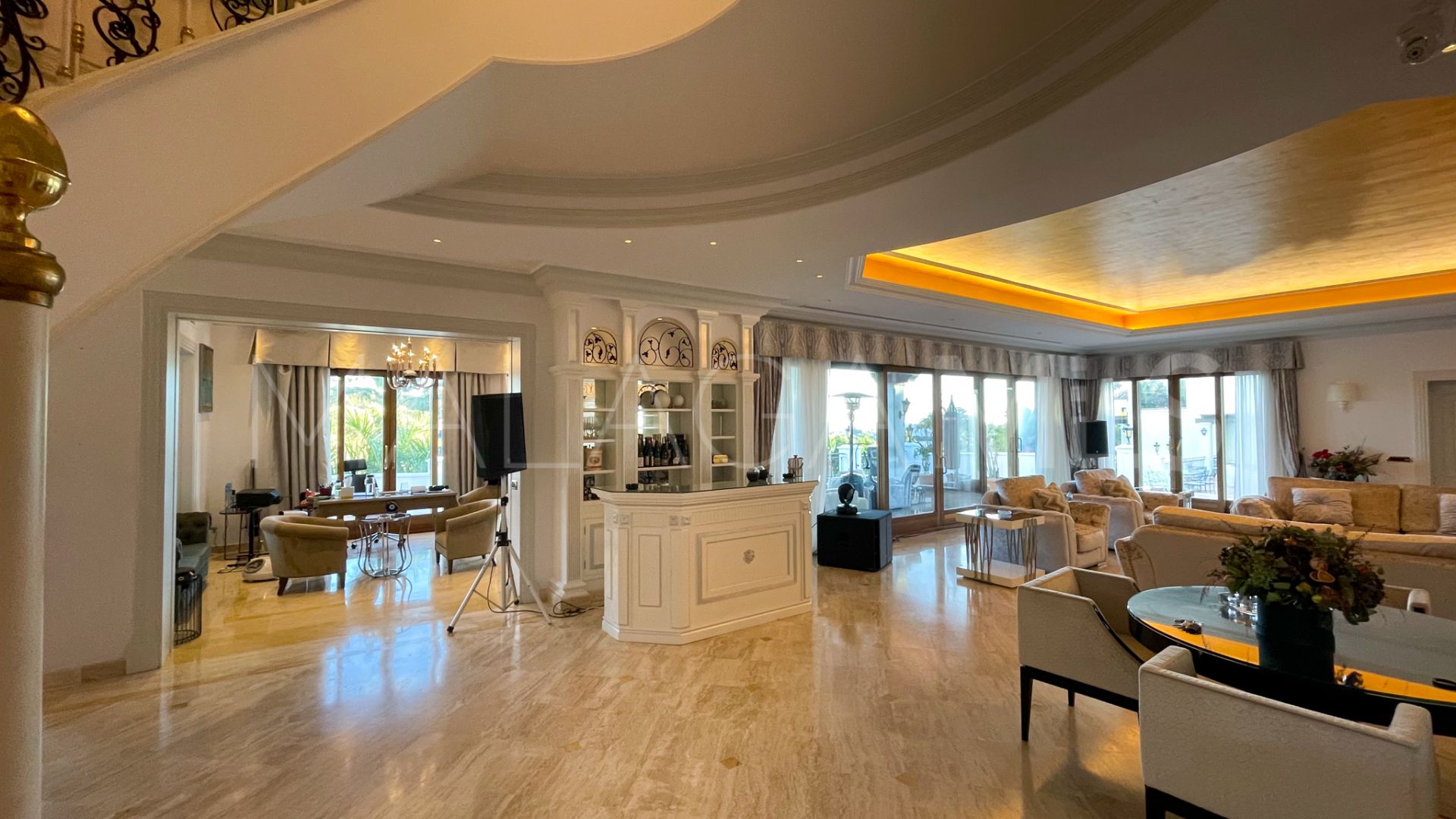 Villa for sale in Paraiso Alto