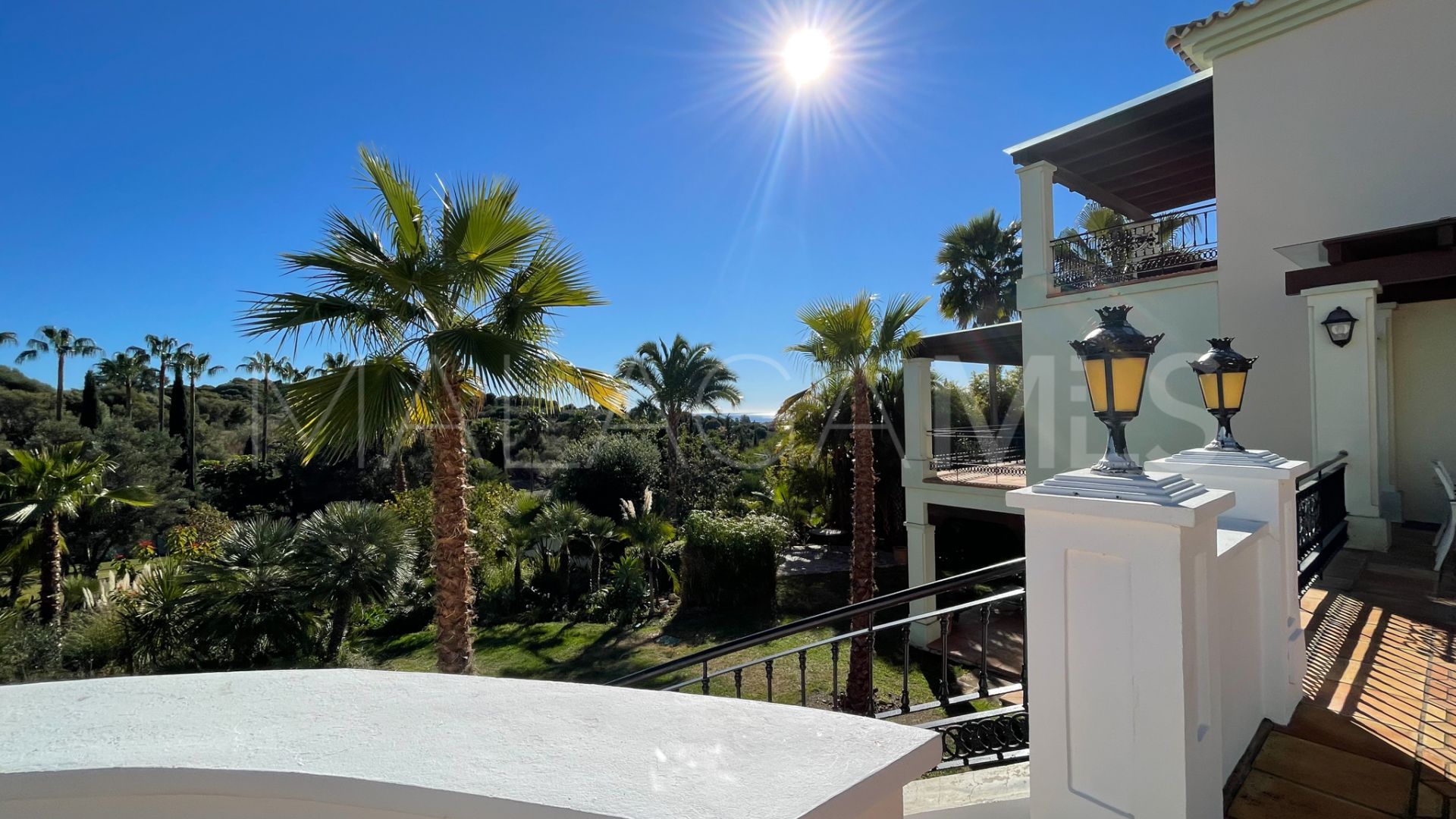 Villa for sale in Paraiso Alto